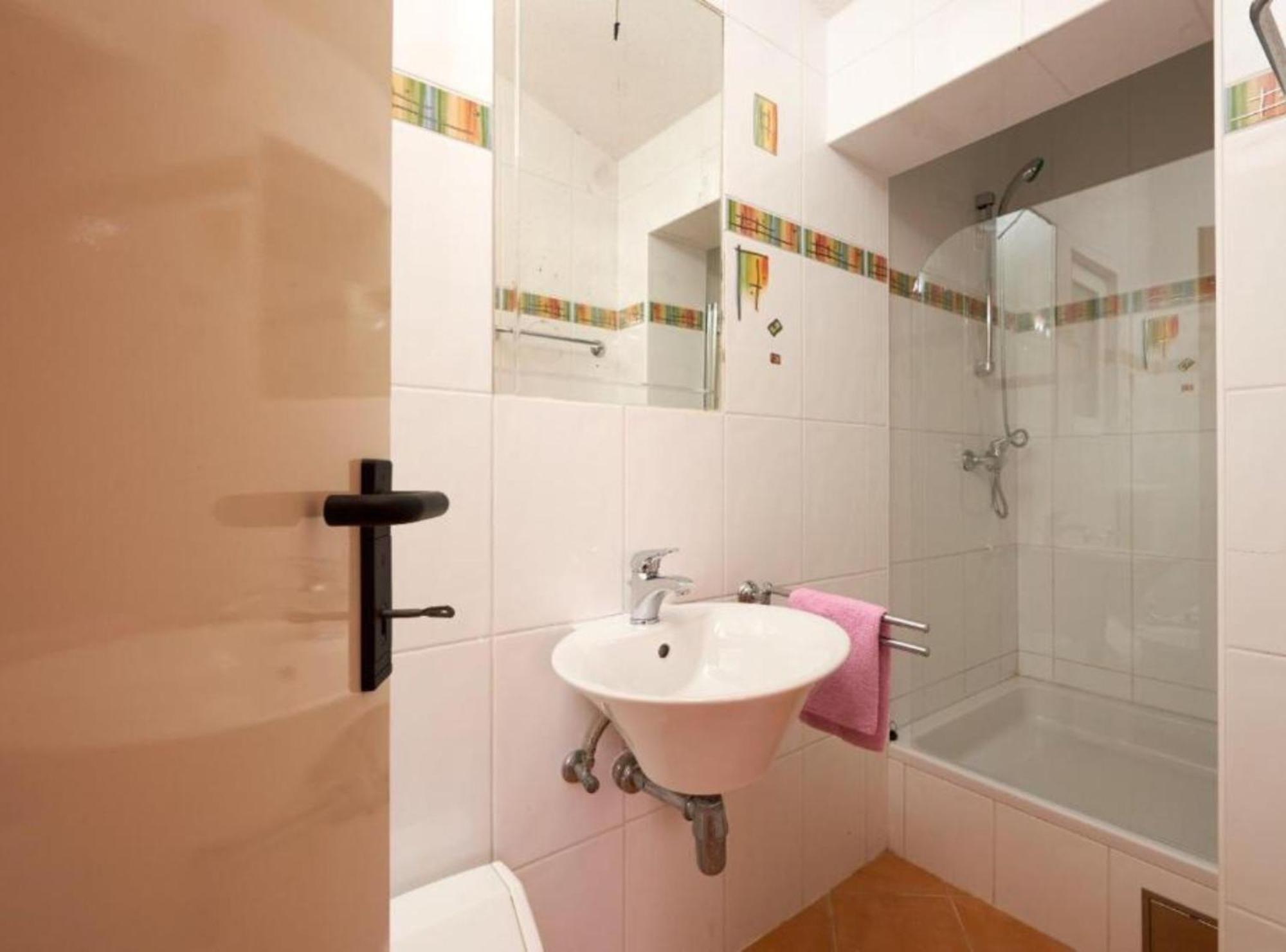 Krknjasi Hotell Veliki Drvenik Exteriör bild